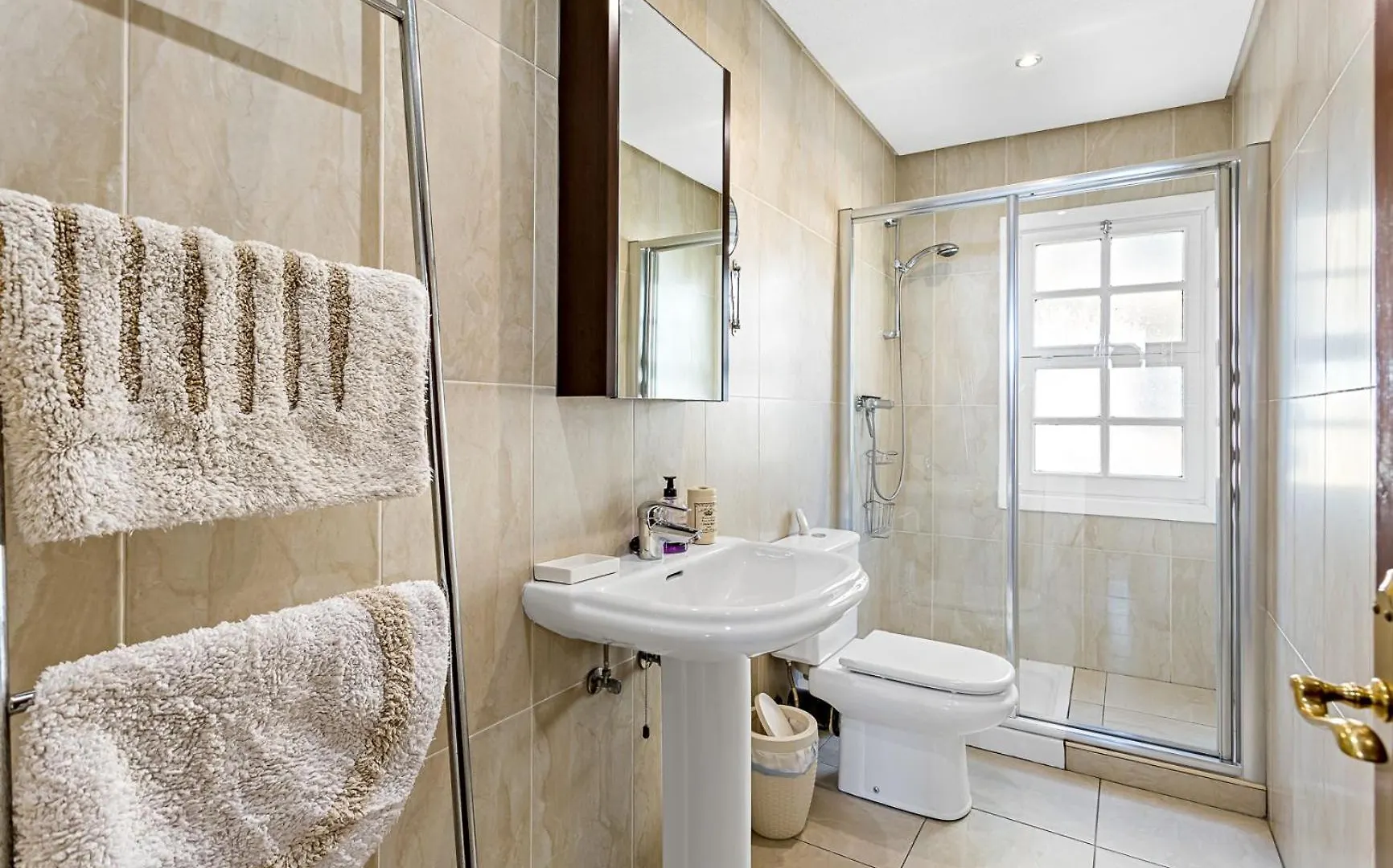 H49 Cabopino Appartement Marbella